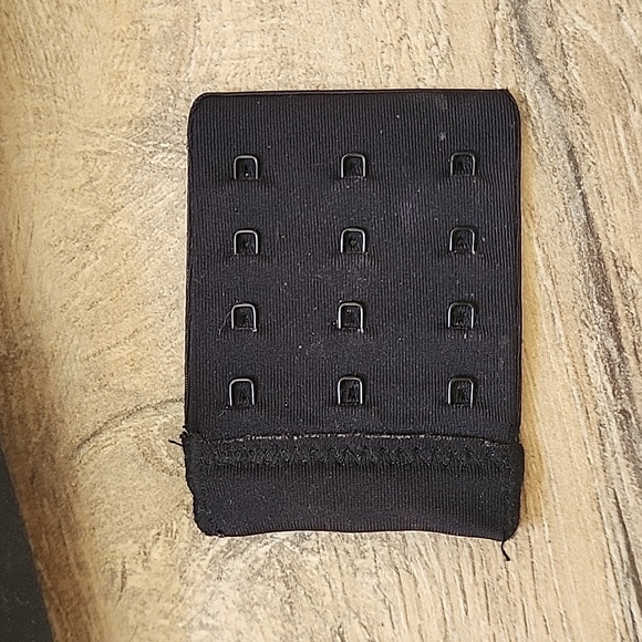 Knix Leakproof Nursing Bra + Band Extender - Picture 5 of 6